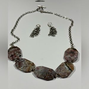 Natural stone hand made necklace and earring set